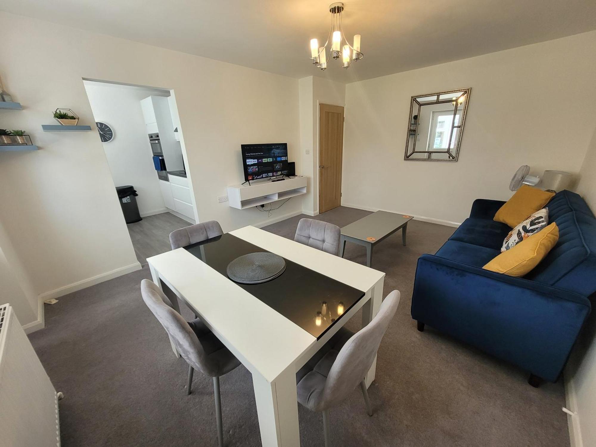 Bumblebee Bungalow - With Separate Office And Gaming Space By Catchpole Stays كول شيستر المظهر الخارجي الصورة