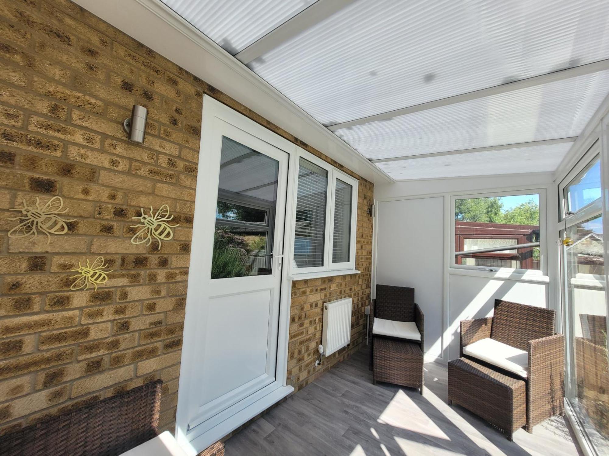 Bumblebee Bungalow - With Separate Office And Gaming Space By Catchpole Stays كول شيستر المظهر الخارجي الصورة